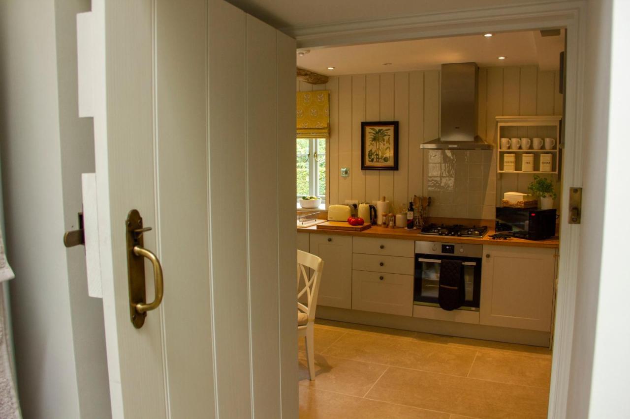 The Potting Shed, 5* Luxury Escape Cirencester Exterior photo